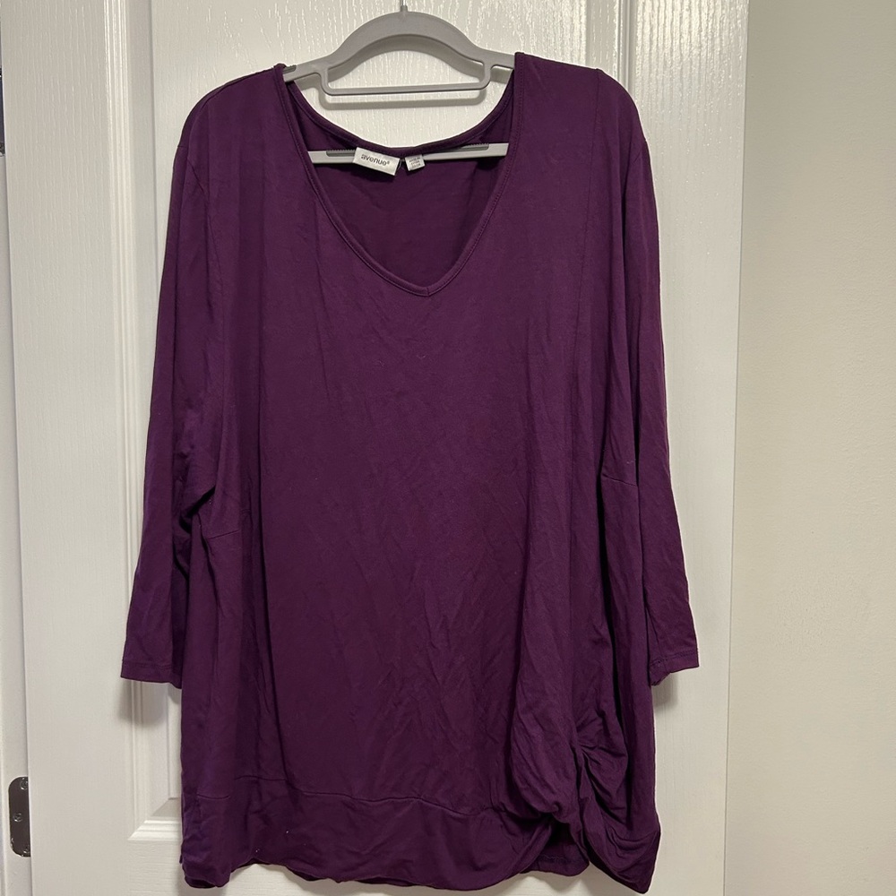 Avenue top, size 22/24